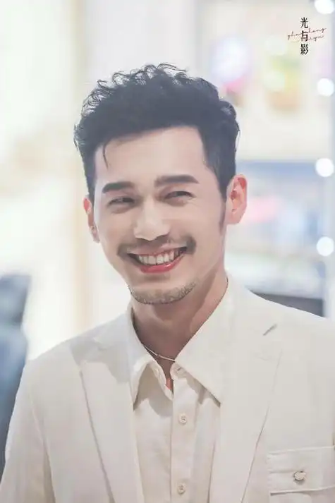 母亲著名演员,能继承上亿家产,他却跑龙套14年,33岁终成实力派|白宇