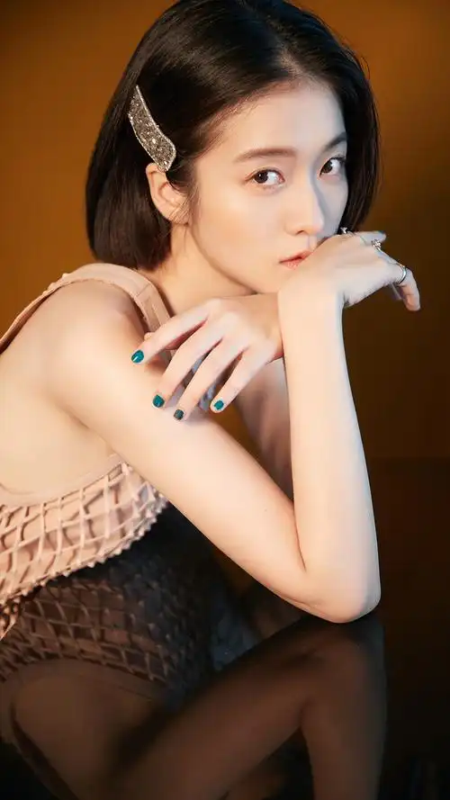 张雪迎清新甜美手机壁纸