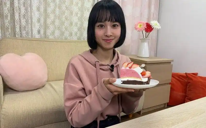 【21/2/12】闹钟tv 大幡诗绘理(月读)草莓×巧克力甜点介绍