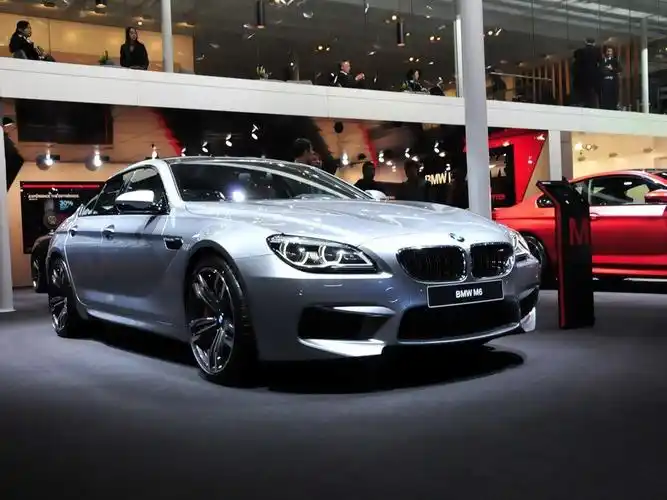 宝马m6,动力强劲外观帅气,你会喜欢吗?