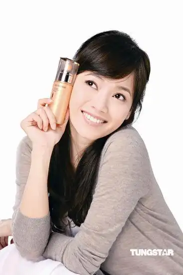 新浪娱乐讯 今年10月,日本护肤彩妆品牌邀得台湾艺人侯佩岑为品牌代言