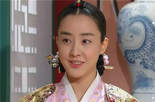 出身卑贱,一夜之间却逆袭为宠妃,被称为四大妖女之一!