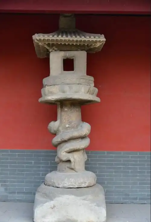 曲阳北岳庙唐代石灯