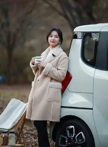 金智媛私服摄影花絮写真图片