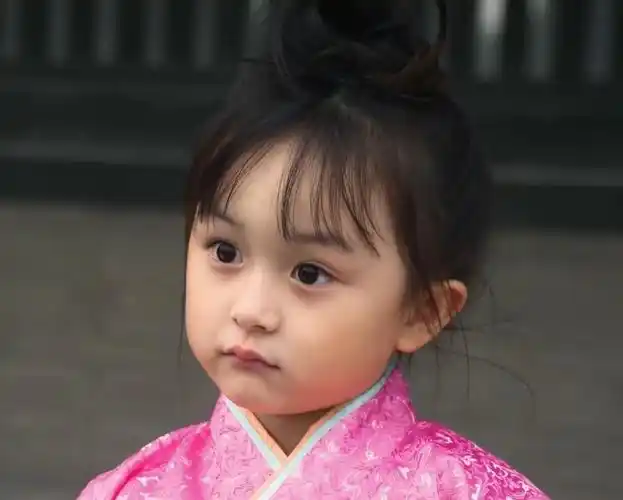 回顾刘楚恬2岁出道年入百万因长相甜美被禁止整容如今长成啥样