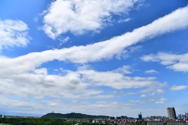 江南兰城蓝天白云 - 美篇