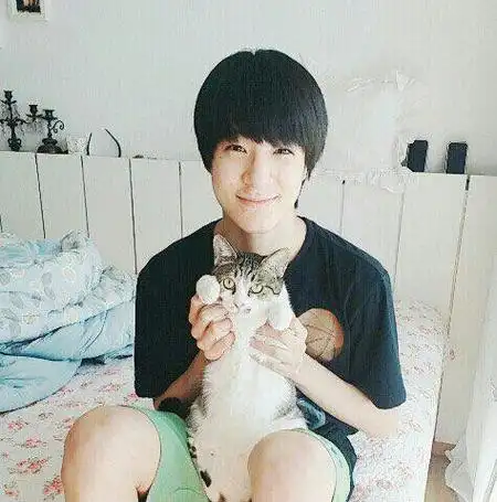 李帝努#奉植小时候