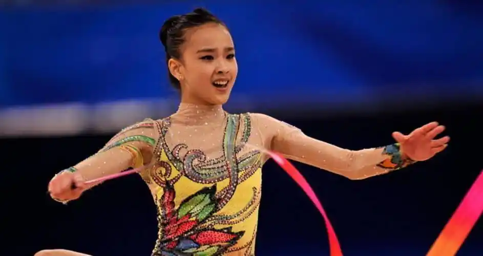 韩国体坛第一美女曾公开表白宁泽涛23岁退役后过得怎样