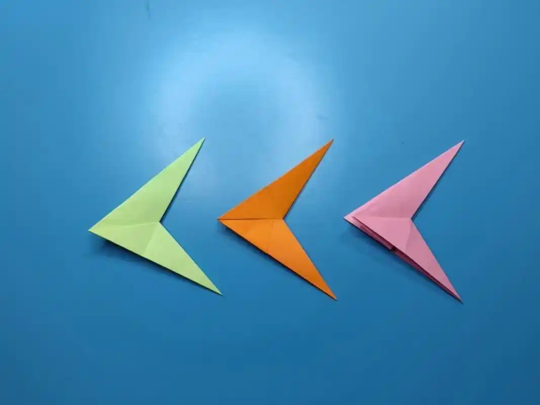 简简单单的折纸飞镖,却是美好的童年回忆