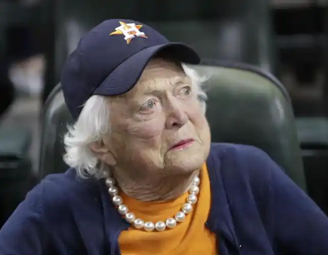 former us first lady barbara bush in failing hea