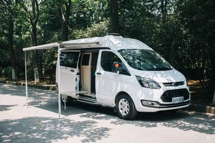 途酷神行者f328u房车外观图片