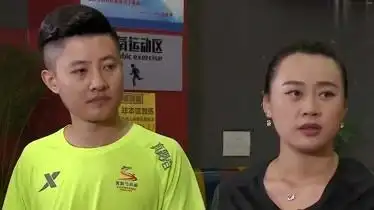 关东微喜剧勇哥为了讨得美女芳心,想要比武,这想法真逗