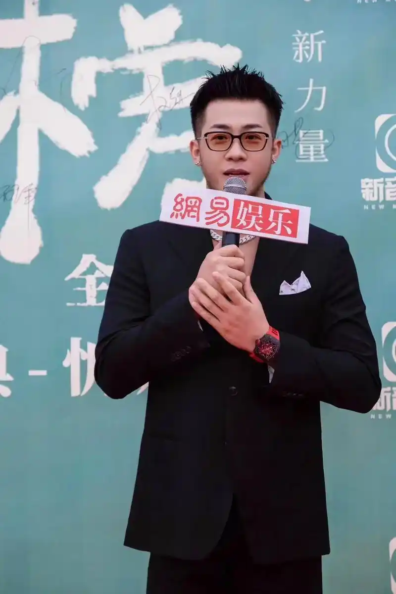 大壮近照分享.歌手大壮——有着独特魅力的男人#气场全开 #西 - 抖音