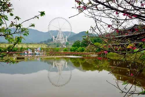 揭阳望天湖雨后湖边秀丽风景