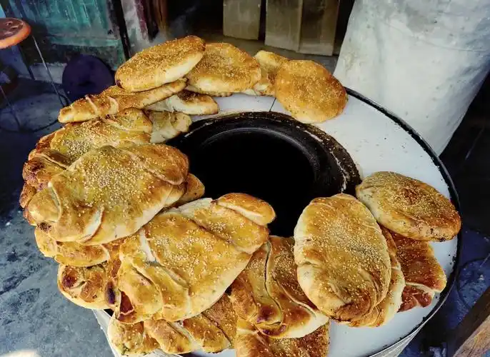 99探索阜阳美食:老康烧饼之旅08