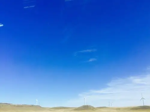 这里碧空洗净,万里无云