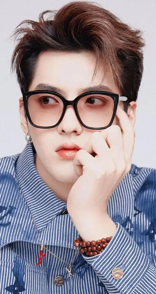 ue06ymjr从狂犬"卡穆"转采于2021-10-06 23:32:34吴亦凡不为人知的