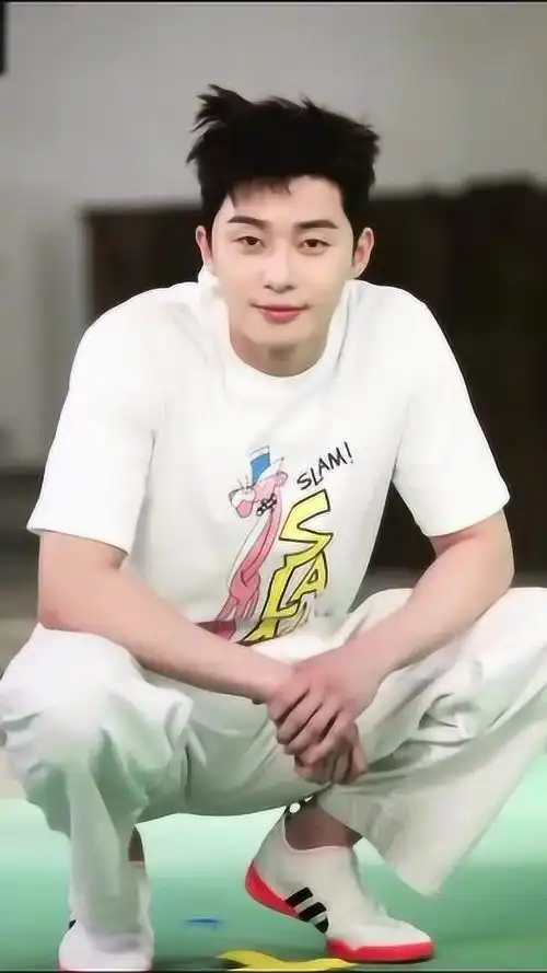 朴叙俊这个背头真是要疯了也太好看了吧