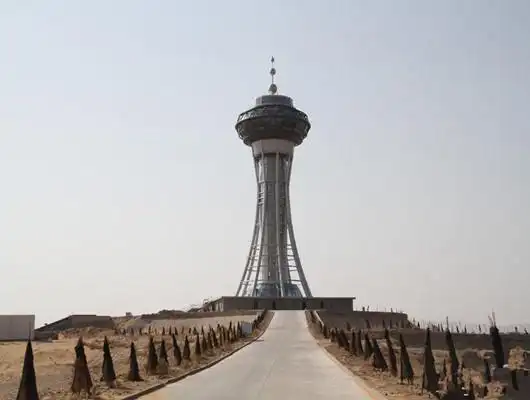 全国最高的沙漠旅游观光塔建成 一塔可观三省三景