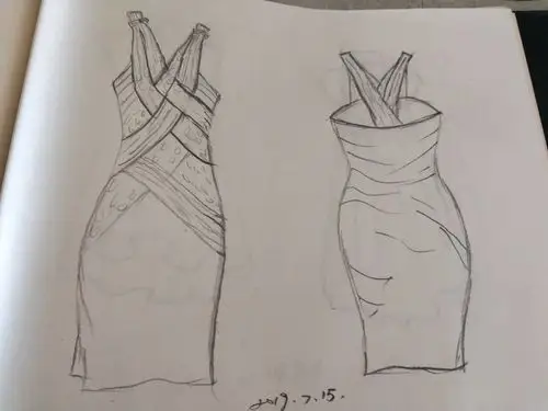 自画服装设计图