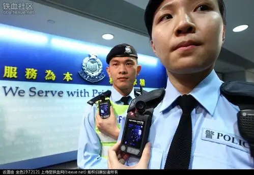 高清:香港警队配新装备