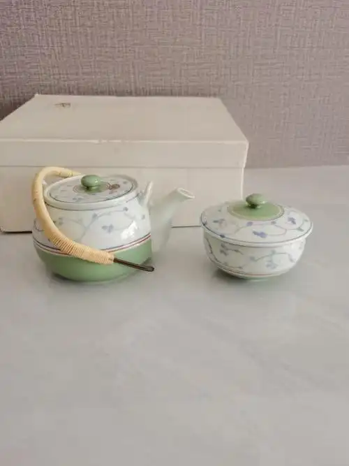 日本官窑有田烧茶具一套一壶5杯瓷质细腻优雅清新脱俗特惠价299包邮