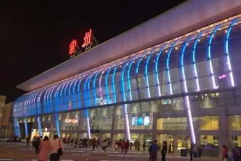 戚墅堰站(只停靠高铁和动 车组)2.