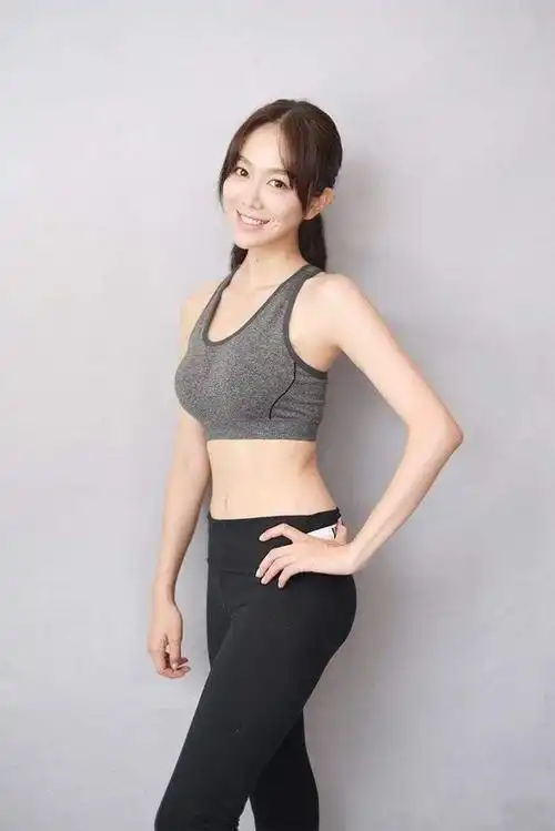 说起姜妍,也许有很多人不知道,但是说到演艺圈里最会做饭的女演员