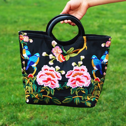 云南 双面刺绣包彝族绣花包 民族风包包女2019新款手提包帆布布艺