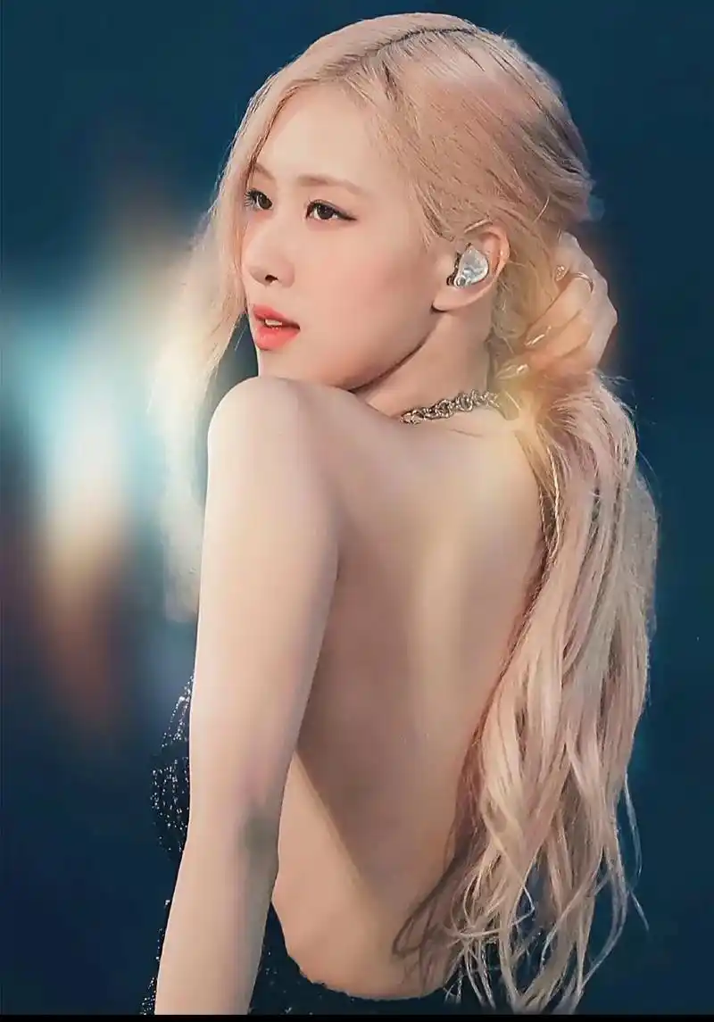 朴彩英封神照片#rosé #朴彩英rosé #澳洲野玫瑰 太 - 抖音