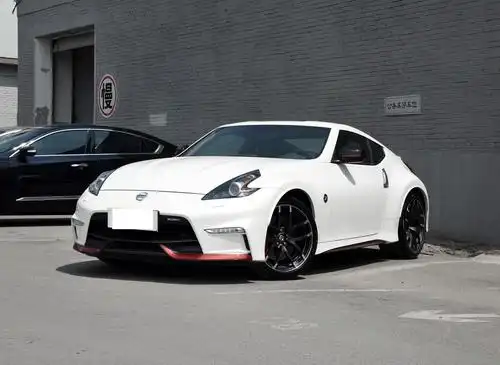 日产370z