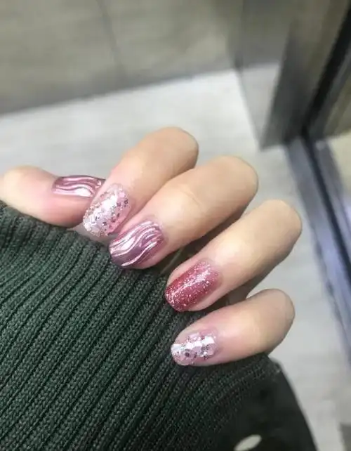 又美又有质感的水波纹美甲,每一款都美翻了!