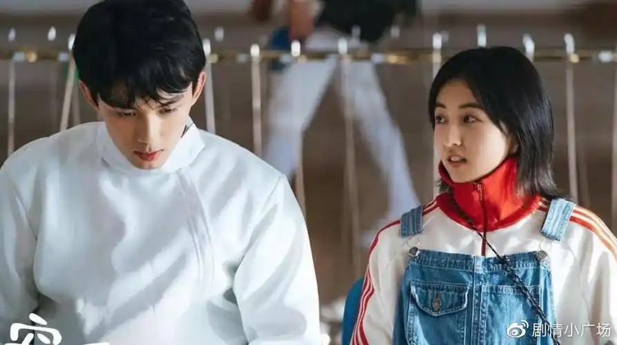 吴磊电影将于七夕上映这个花絮好甜和张子枫好有恋爱的感觉