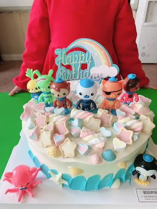 好漂亮的海底小纵队蛋糕哦