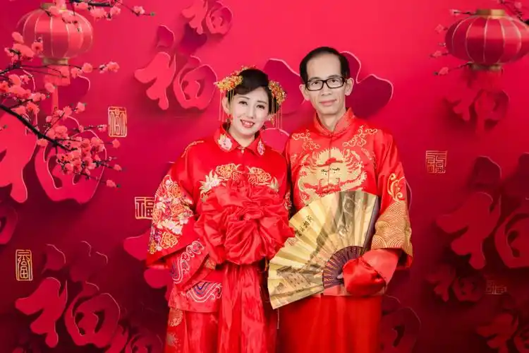 执子之手,与子偕老.——瓷婚纪念