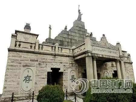 黄花岗七十二烈士浩气长存.吕胜根 摄