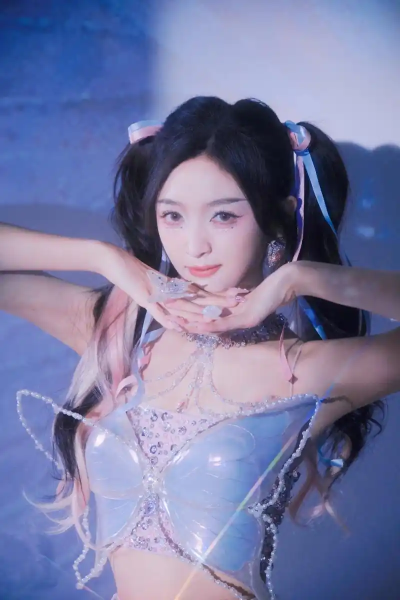 剩下的来自吴宣仪吧?头部艺人就这么几个.