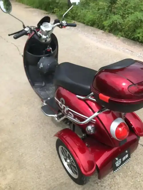 72伏三轮电动车.刚到货一台绿源准新车,实表一千多公里,电瓶 - 抖音