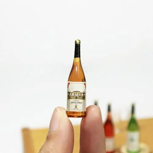 泓豪礼品定制 52微缩玩具模型场景 娃娃屋配件 迷你酒瓶 d140