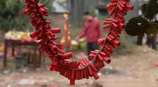 鞭炮的味道,就是家乡年的味道儿