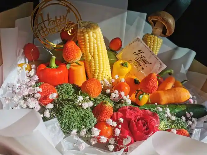 一束蔬菜水果花束心怀感恩祝福母亲
