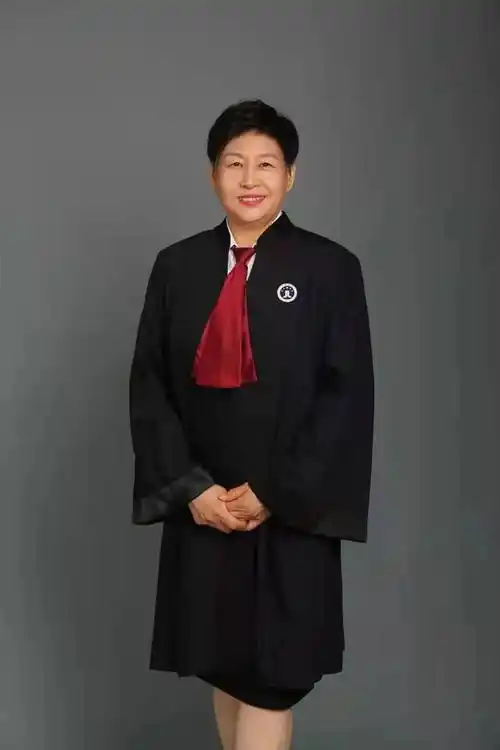 近日,我们特邀区监委特约监察员,区纪委监委相关负责同志共同对此进行