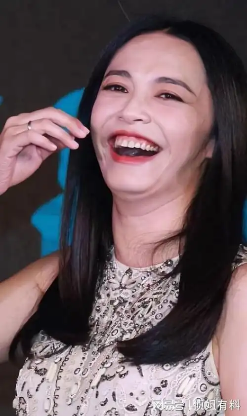 梳理下各路女星大悦时刻之畅怀大笑真容可谓口吞山河惊心动魄