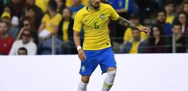 特莱斯|阿莱克斯|左后卫_新浪新闻