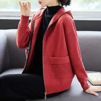 宾他她轻奢妈妈春装洋气上衣新款中年人短款夹克外套中老年春秋季女