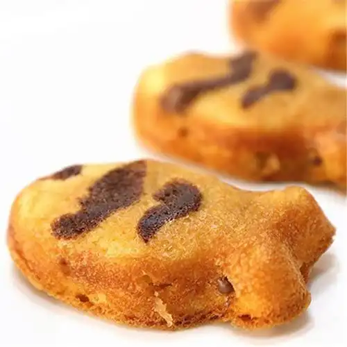 现货韩国进口 好丽友可爱小鱼 巧克力糯米打糕夹心蛋糕174g 6枚_7折