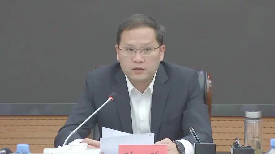 南昌县小蓝经开区创建指挥部2021年第三次调度会暨第一季度讲评会召开