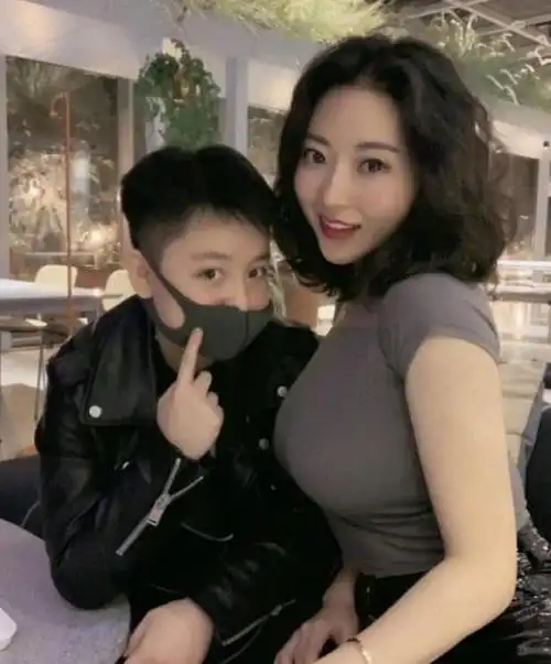 蒋聘婷|因刘强东走红的蒋聘婷,今在国外住豪宅生活奢靡,堪称宅男最爱!