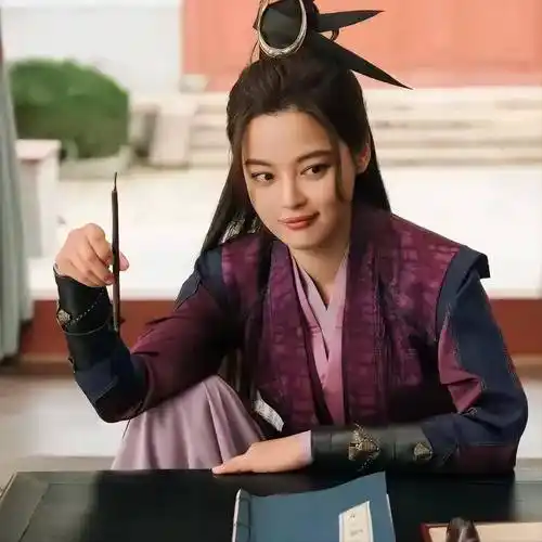 女演员长相多重要?《庆余年》两季海棠朵朵33岁和38岁,差距明显