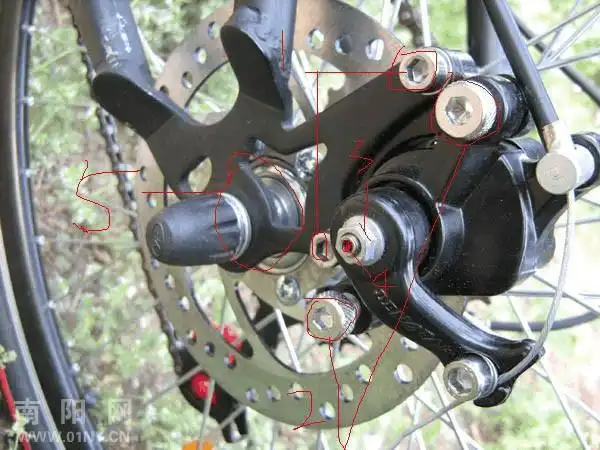 山地自行车碟刹刹车调试教程(1)